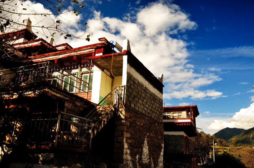 四川丹巴甲居藏寨风景图片(11张)