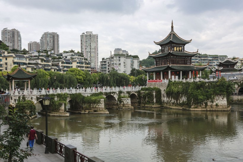 贵州贵阳甲秀楼风景图片(12张)