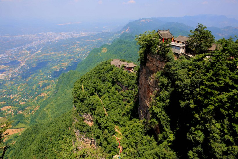 成县鸡峰山国家森林公园风景图片(7张)