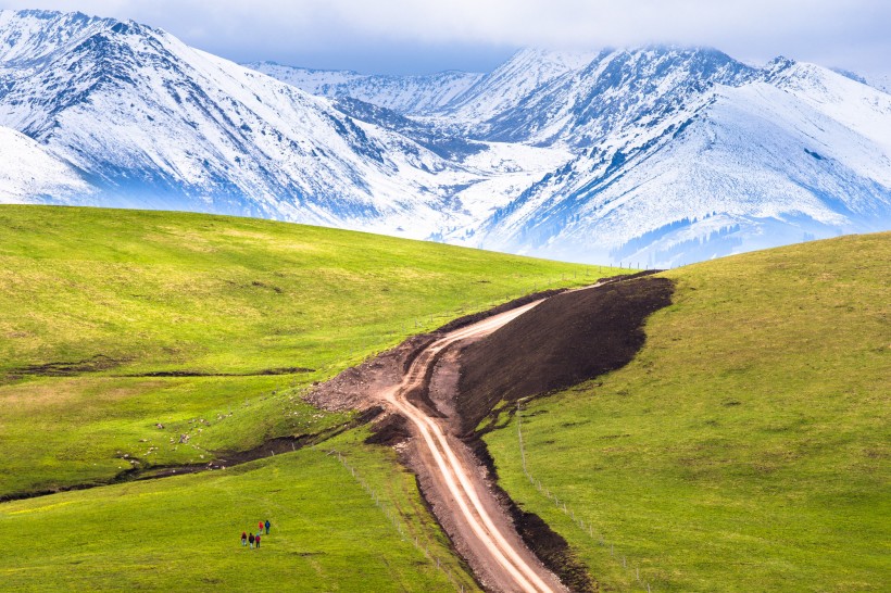新疆喀拉峻草原风景图片(9张)