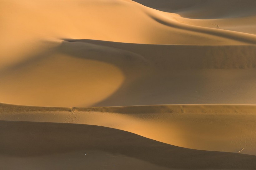 新疆库木塔格沙漠风景图片(14张)