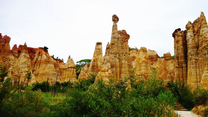 云南元谋浪巴铺土林风景图片(10张)