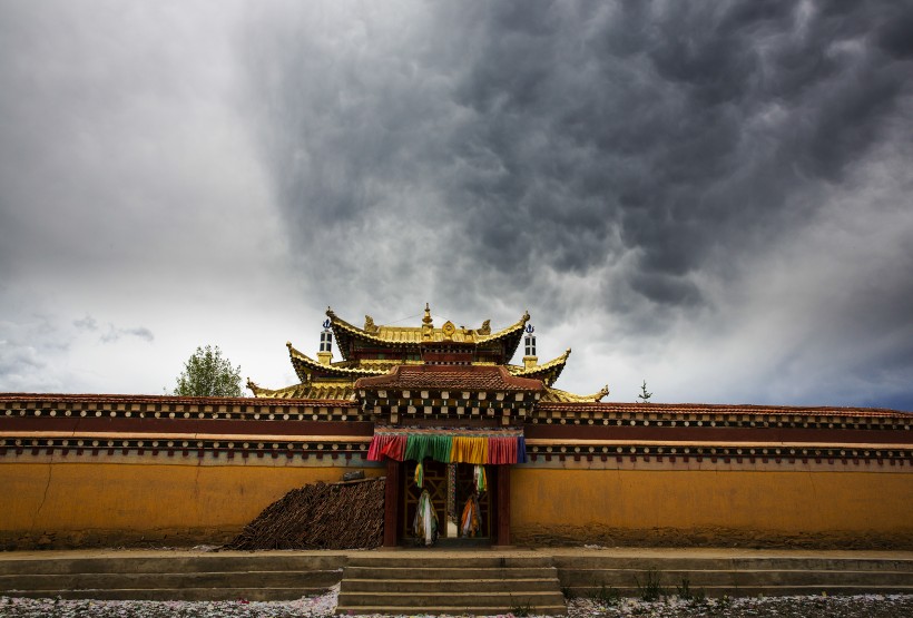 四川郎依寺风景图片(14张)