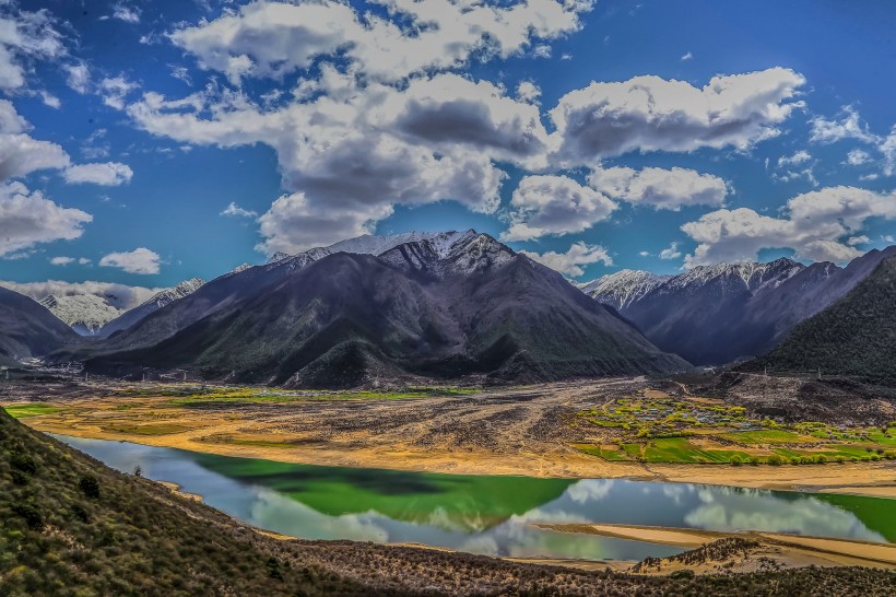 西藏林芝桃花沟风景图片(16张)