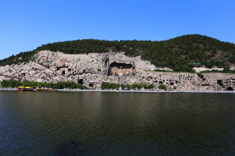 河南洛阳龙门石窟风景图片(19张)