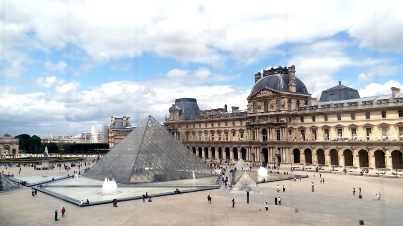 法国巴黎卢浮宫图片(12张)