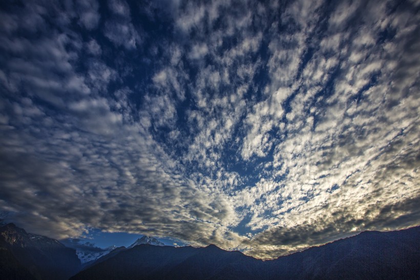 尼泊尔鱼尾峰风景图片(10张)