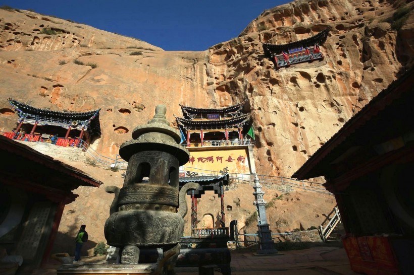 甘肃马蹄寺风景图片(14张)