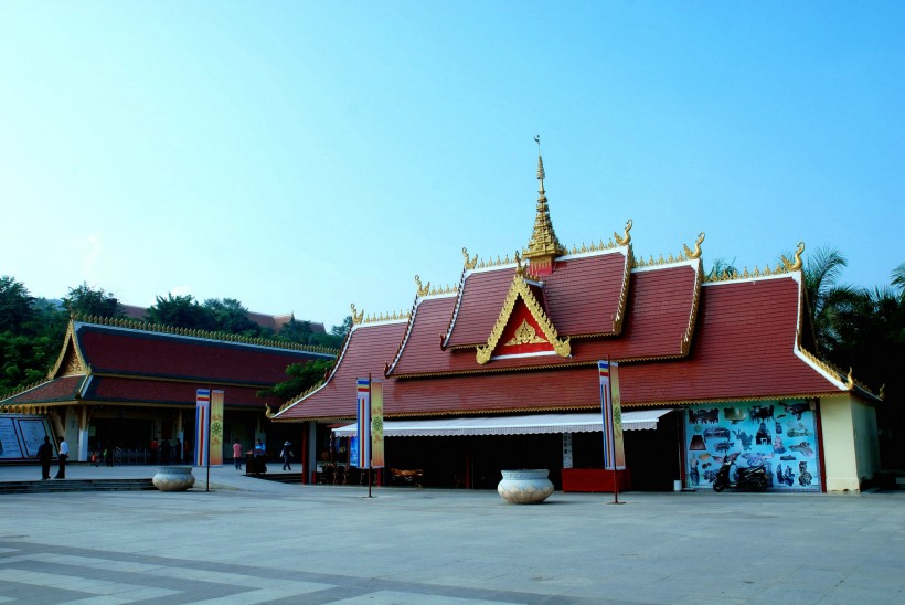 云南西双版纳勐泐大佛寺风景图片(17张)