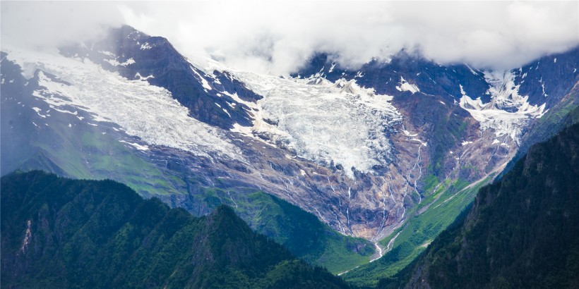 云南梅里雪山风景图片(32张)