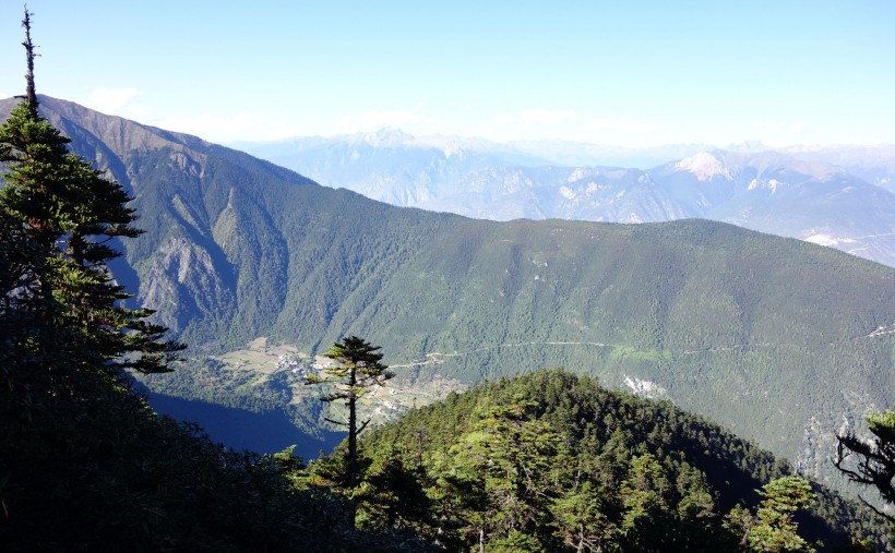 云南梅里雪山风景图片(32张)