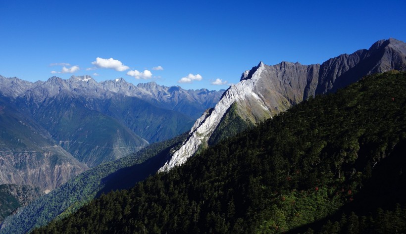 云南梅里雪山风景图片(32张)