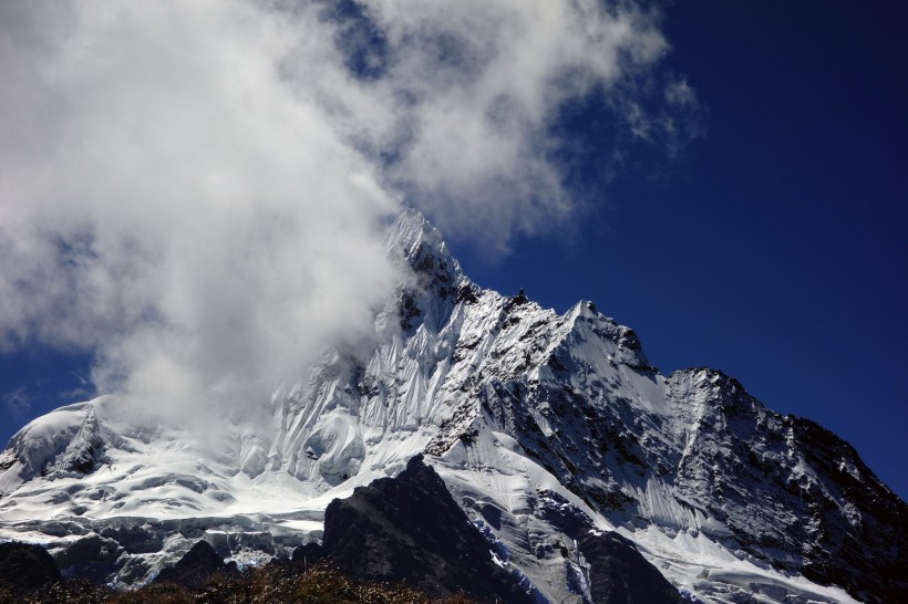 云南梅里雪山风景图片(32张)