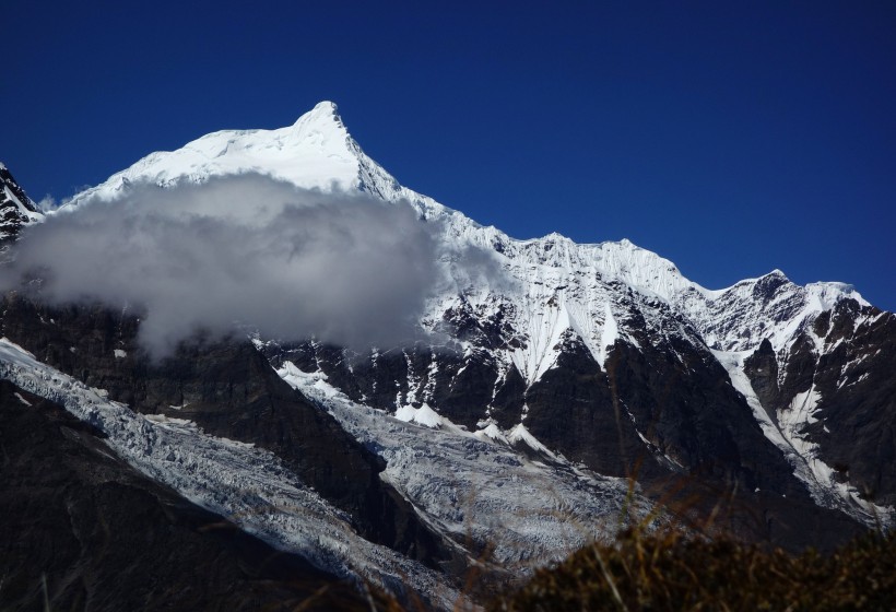 云南梅里雪山风景图片(32张)