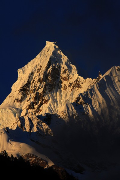 云南梅里雪山风景图片(32张)