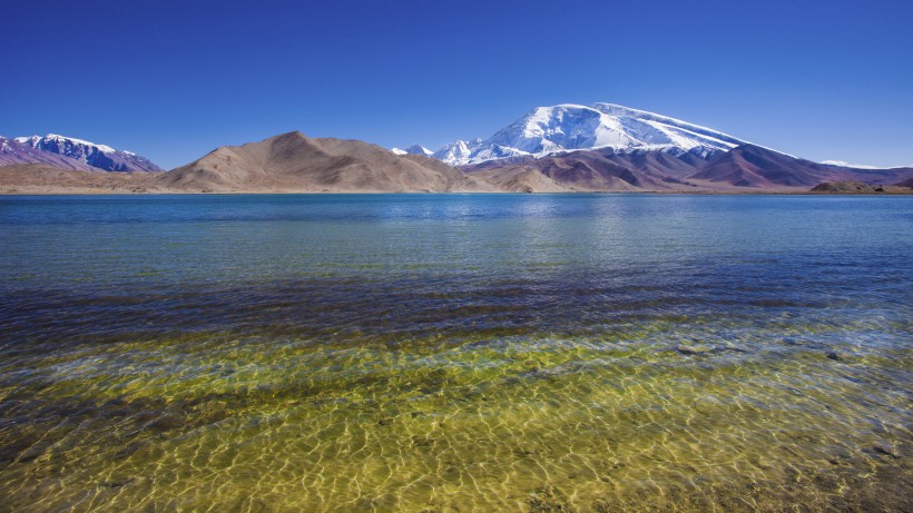 新疆慕士塔格峰风景图片(11张)