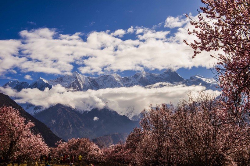 西藏南迦巴瓦峰风景图片(9张)