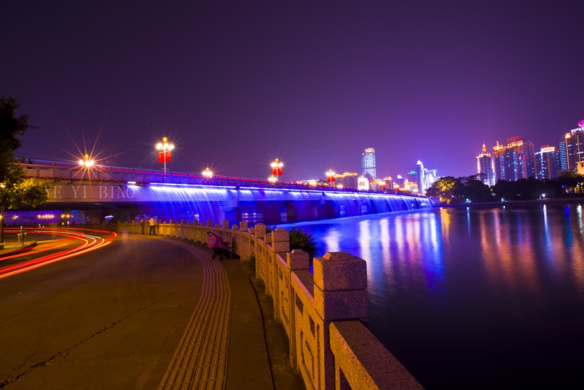 浙江嘉兴南湖大桥夜景图片(7张)