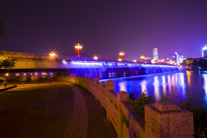 浙江嘉兴南湖大桥夜景图片(7张)