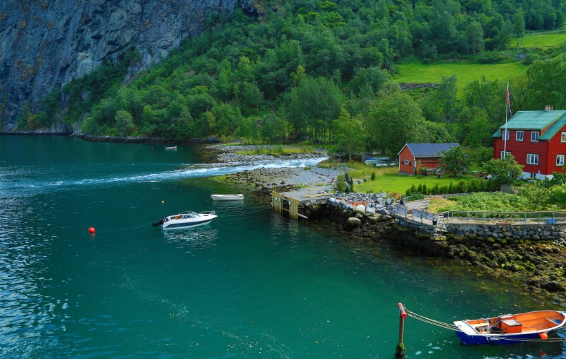 挪威纳柔依峡湾风景图片(15张)