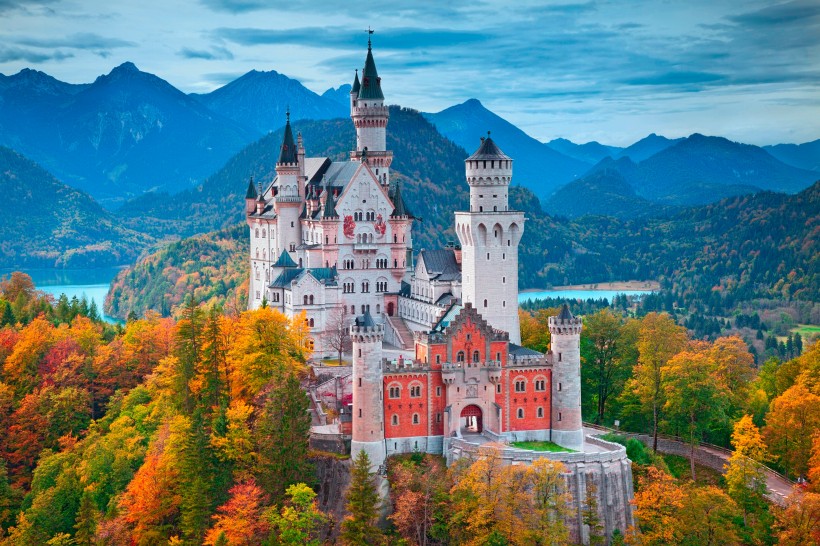 德国新天鹅城堡风景图片(8张)