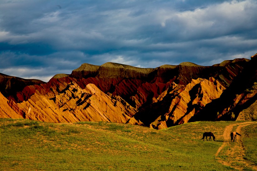 新疆努尔加大峡谷风景图片(13张)