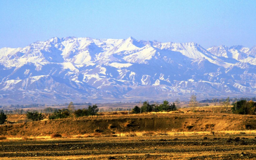 新疆昌吉奇台雪山风景图片(11张)