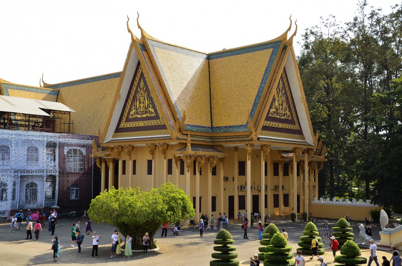 柬埔寨金边皇宫风景图片(11张)