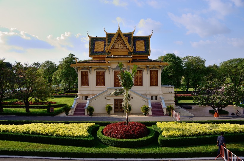 柬埔寨金边王宫风景图片(18张)
