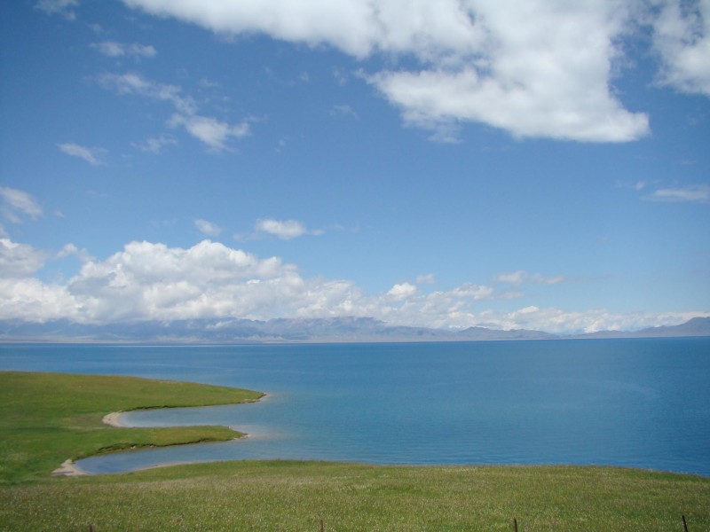 新疆赛里木湖图片(26张)