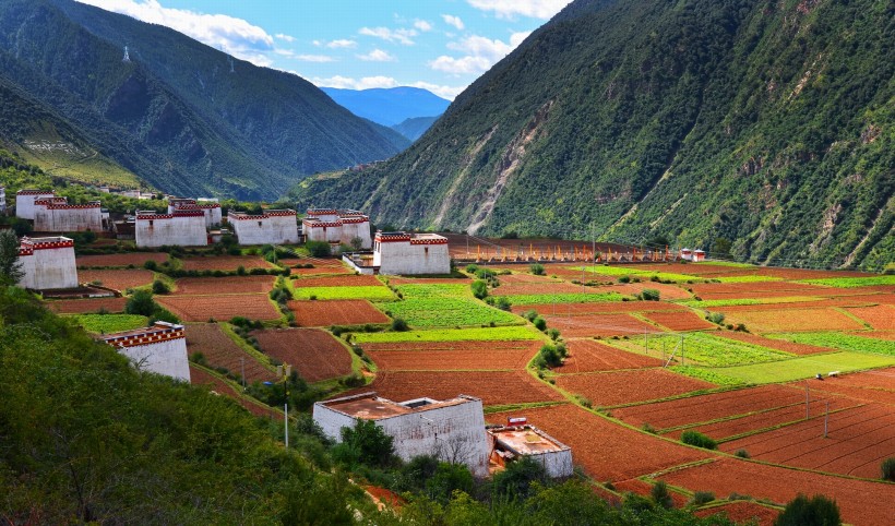 四川稻城亚丁风景图片(20张)