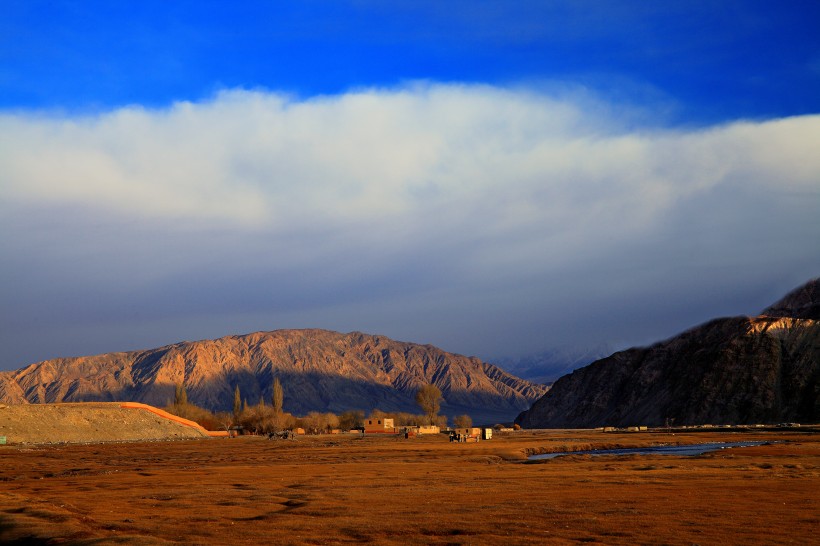 新疆塔什库尔干石头城风景图片(12张)