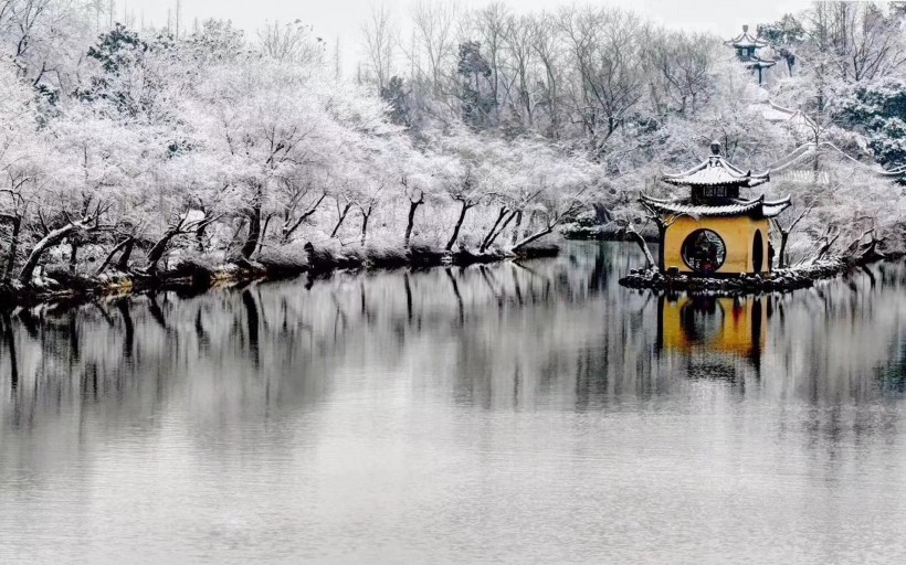 江苏扬州瘦西湖唯美冬日雪景图片(8张)