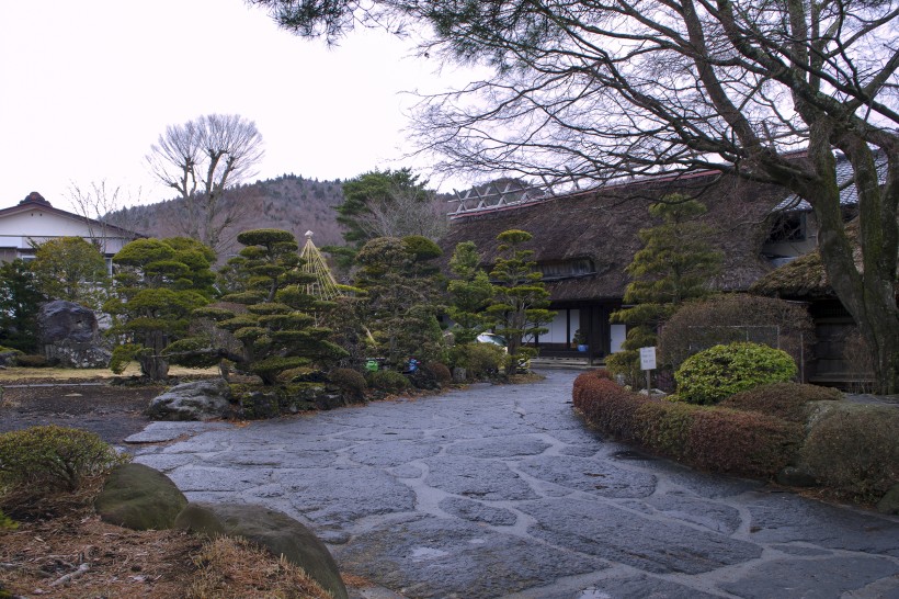 日本忍野八海风景图片(9张)