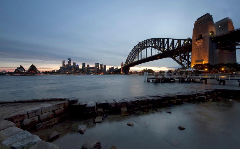 夜幕下的悉尼港口大桥图片(7张)