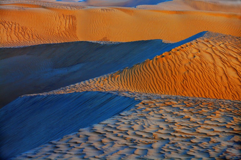 新疆塔克拉玛干沙漠风景图片(14张)