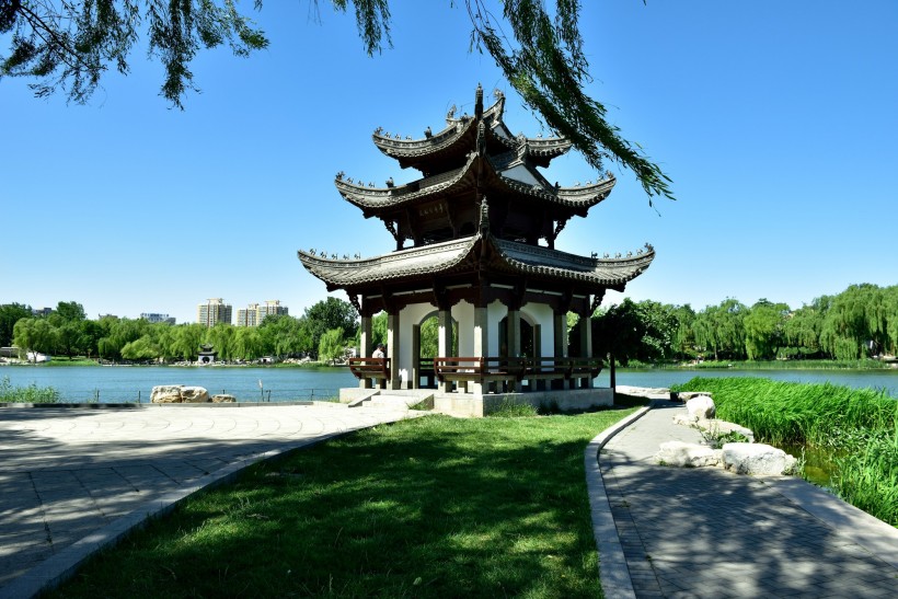 北京陶然亭夏天风景图片(13张)