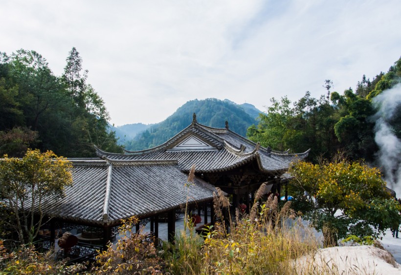 云南腾冲热海风景图片(14张)