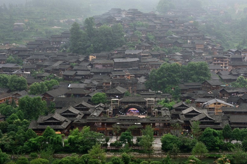 贵州西江千户苗寨风景图片(15张)