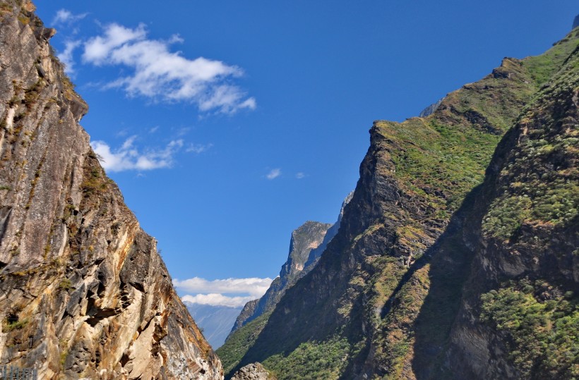 云南虎跳峡风景图片(13张)