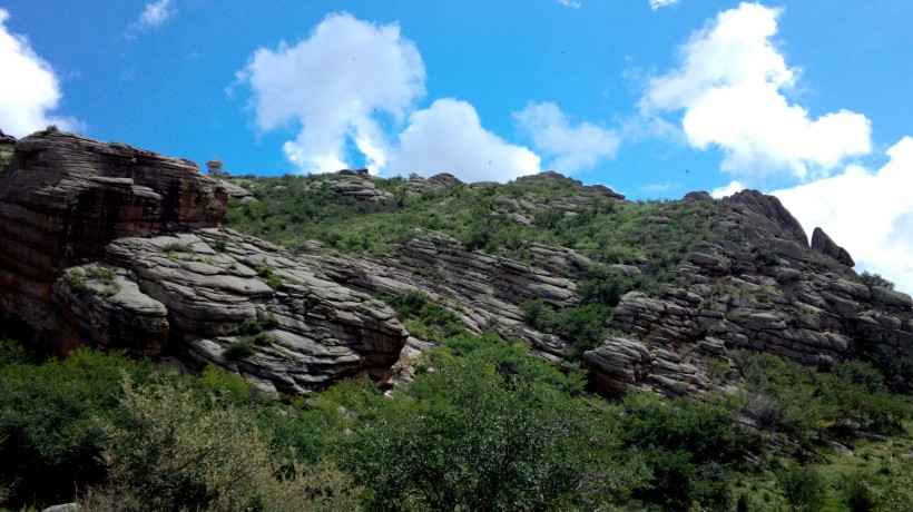 内蒙古乌里雅斯太山风景图片(9张)