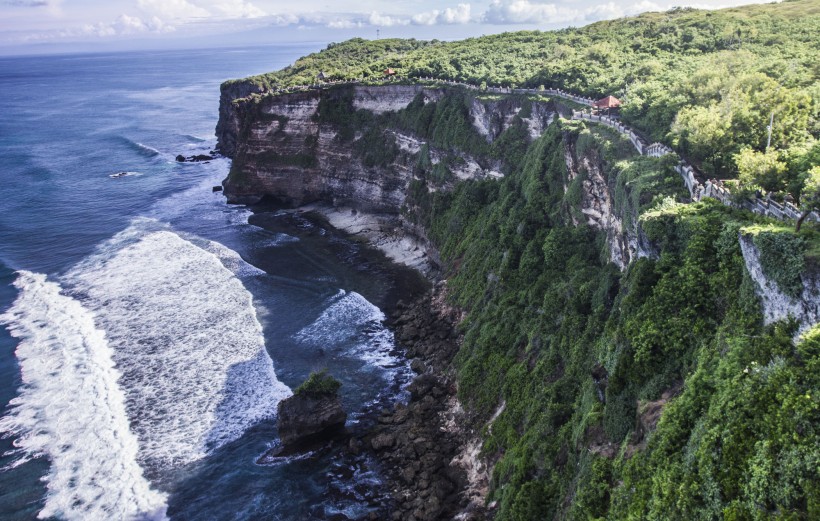 印尼巴厘岛乌鲁瓦图断崖风景图片(7张)