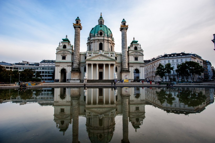 奥地利首都维也纳秋天风景图片(8张)