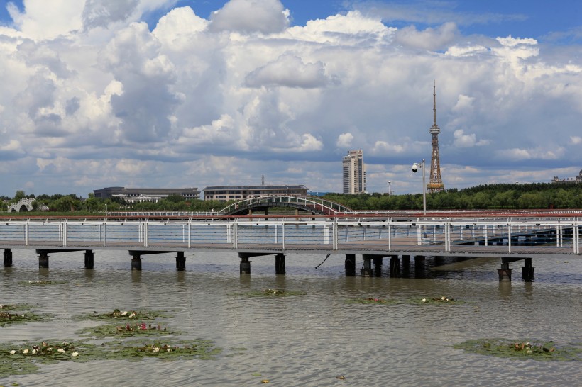 黑龙江大庆万宝湖风景图片(11张)