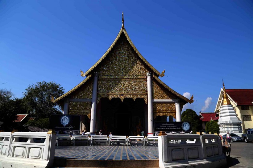 泰国清迈柴迪隆寺风景图片(11张)