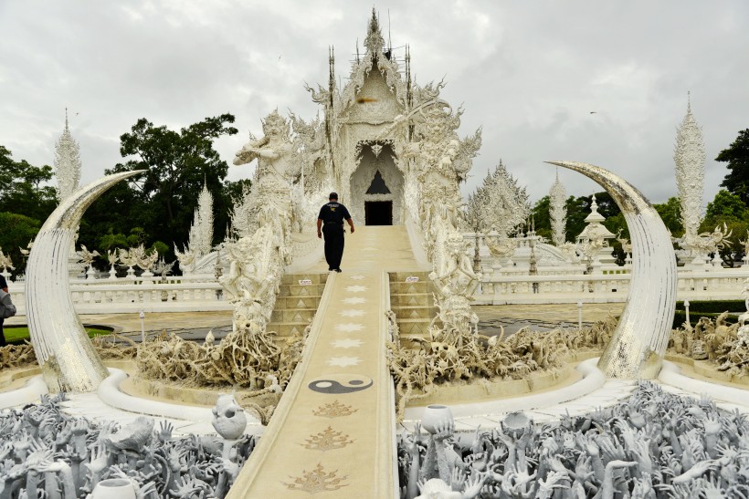泰国清莱灵光寺风景图片(9张)