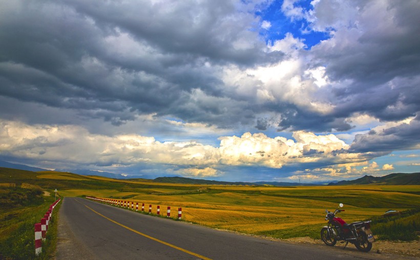 新疆乌拉斯台风景图片(10张)
