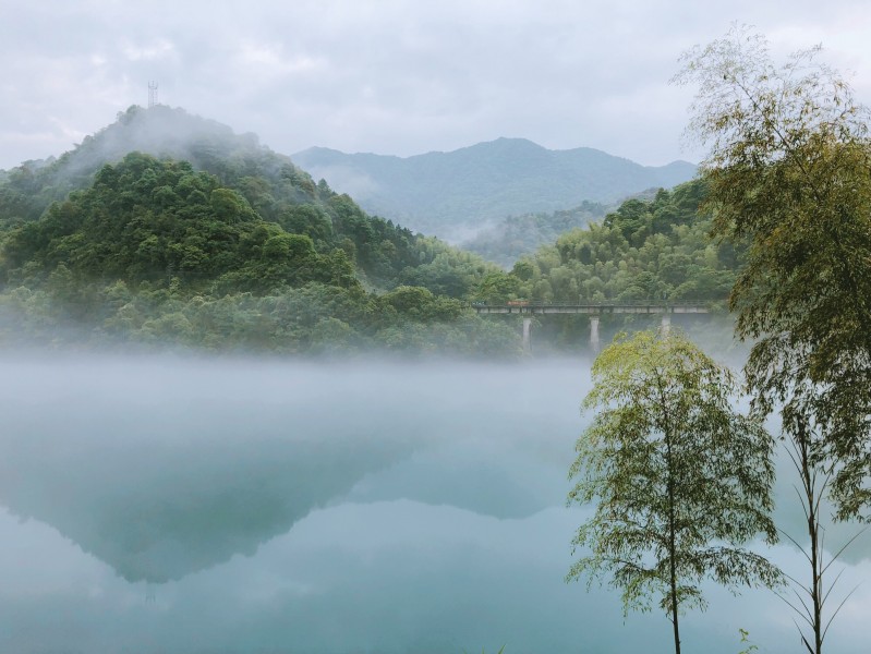 雾漫小东江风景图片(11张)