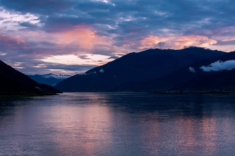西藏尼洋河风景图片(20张)