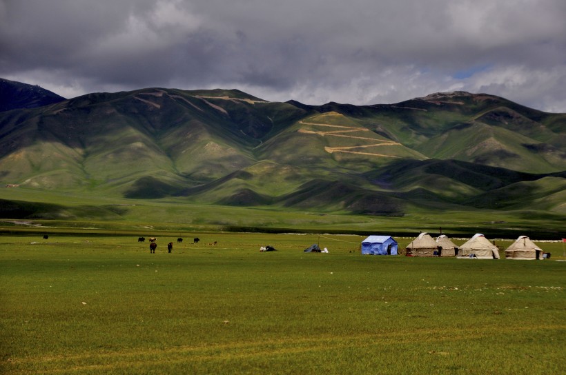 新疆巴音布鲁克草原风景图片(11张)
